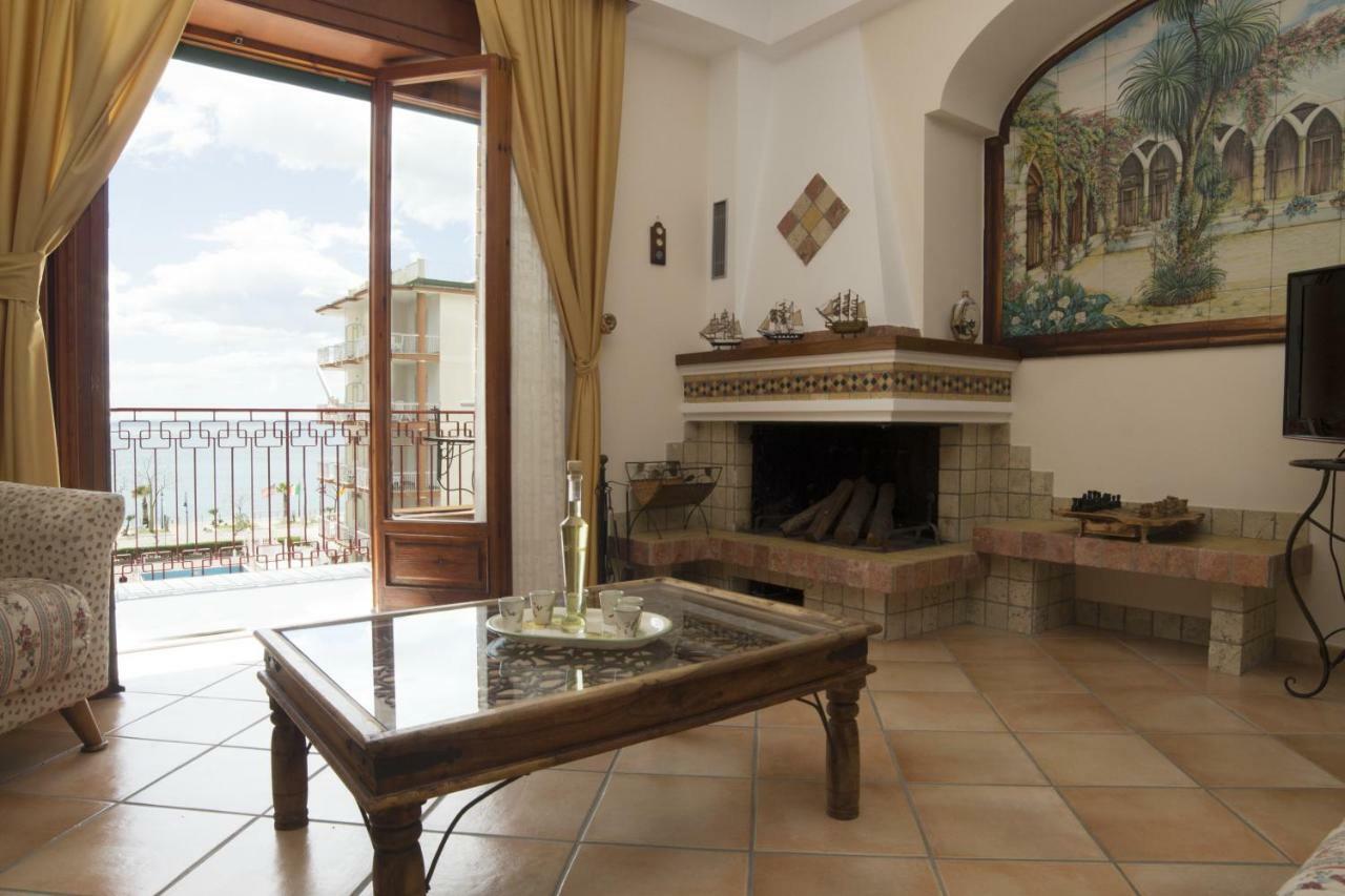 Apartmán Panorama Host - Domus Amalfi Coast Maiori Exteriér fotografie